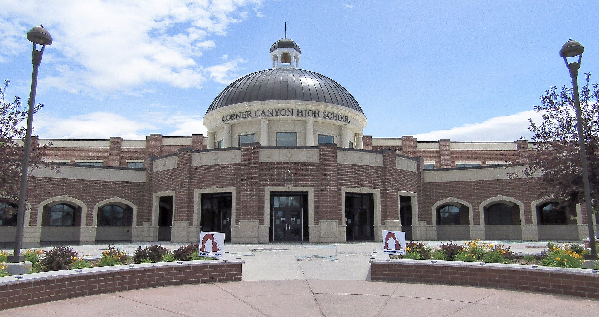 Corner Canyon High School, Draper